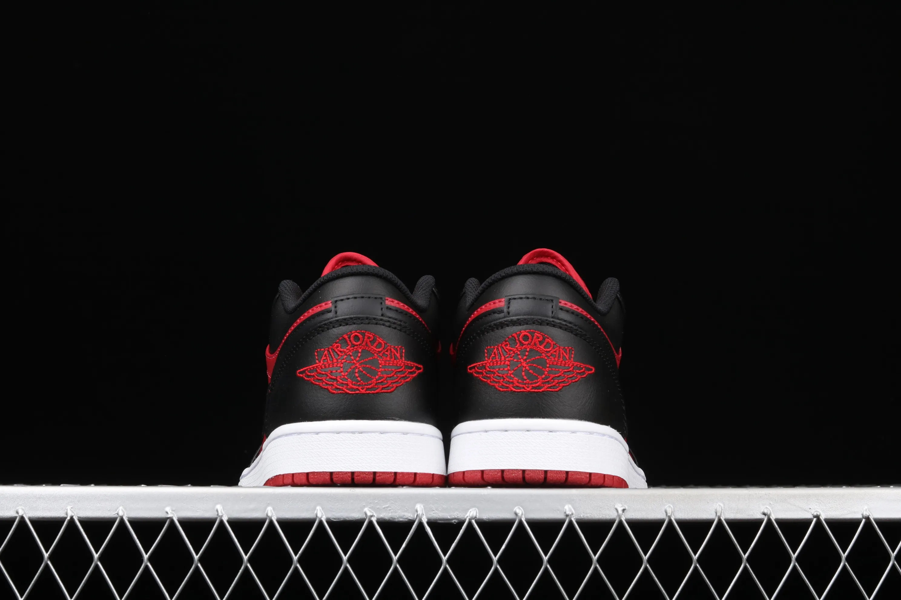 All categories Air Jordan Jordan series basketball shoes Air Jordan 1 Low G version pure original Air Jordan 1 Low AJ1 Joe 1 banned low-top cultural basketball shoes 553558-610